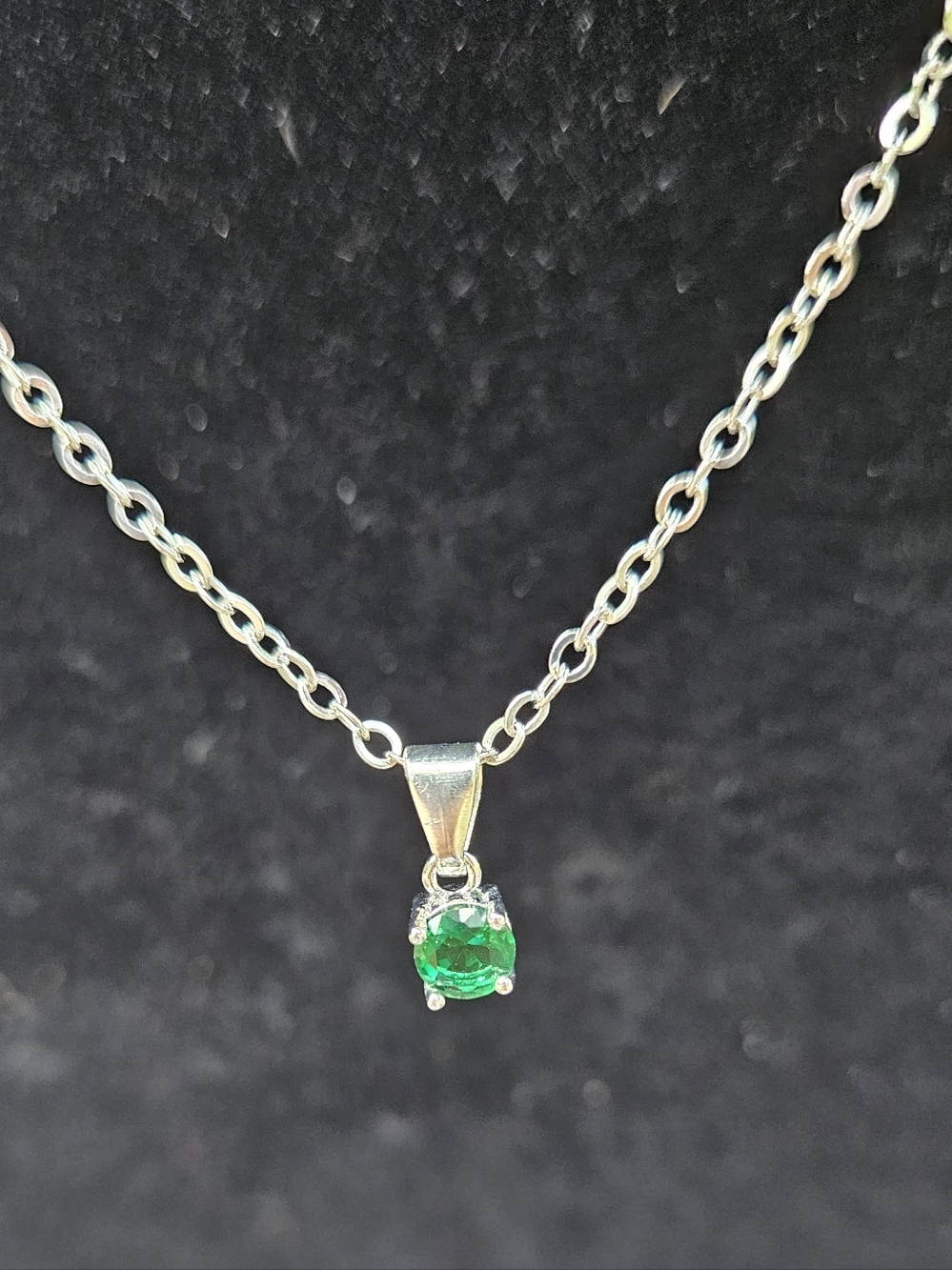 EFFY 18" May Birthstone Pendant Necklace - Green Glass - Silver - Lobster Clasp